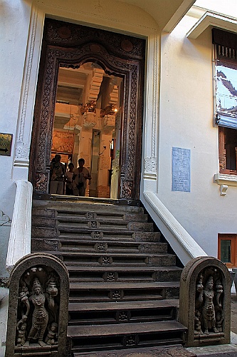 SriLan (711)